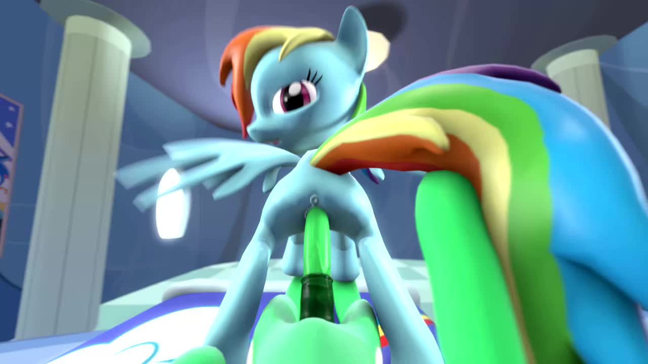 3D Animated My_Little_Pony_Friendship_Is_Magic Rainbow_Dash Source_Filmmaker sosoft // 1280x720 // 5.0MB // webm