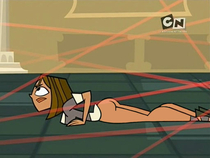 Courtney_(Total_Drama_Island) Das_Booty Total_Drama_Island // 512x384 // 29.3KB // jpg